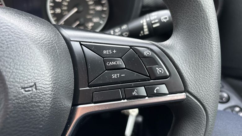 Nissan Juke 1.0 DiG-T 114 Acenta 5dr Petrol Hatchback